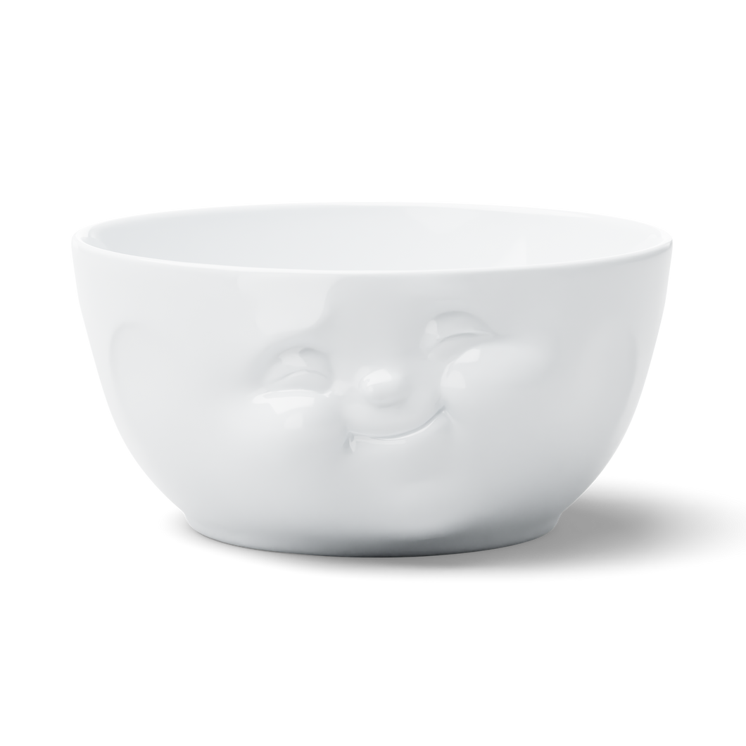 Big serving bowl in white, perfect for entertaining guests and serving salads, stew, chili, chips, and more. Offering 87.5 oz capacity. As the latest addition to our line of big bowls, this quirky porcelain bowl features a sculpted ‘munching' facial expression.